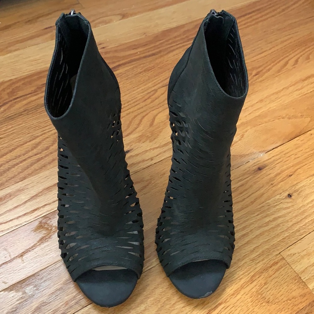 Vince Camuto Heels